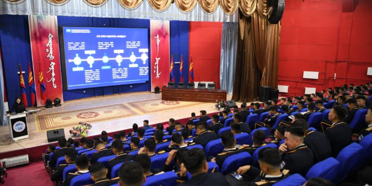 “УГААРЫН ХИЙНЭЭС УРЬДЧИЛАН СЭРГИЙЛЭХ” СУРГАЛТЫГ ЗОХИОН БАЙГУУЛЛАА